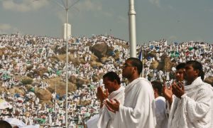 Ganjaran Pahala Sangat Besar Berpuasa Pada Hari Tarwiyah & Hari Arafah